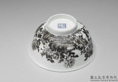 图片[3]-Bowl with ink peony in falangcai painted enamels, Qing dynasty, Yongzheng reign 1723-1735-China Archive